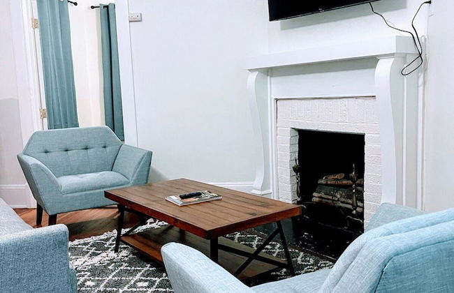 Walk to Duke Campus 3 Bedroom in Trinity Park - Foto 1