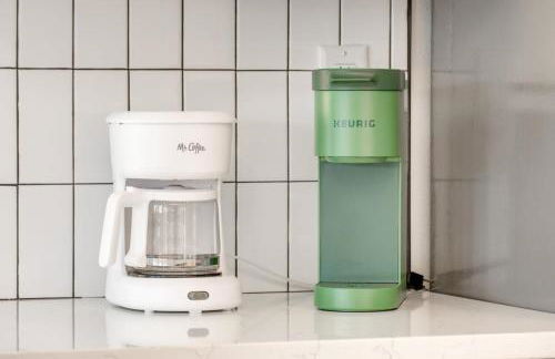 Modern 3 2 two Kings hot tub Fire pit 16min to Wine Trail Nearby Pickleball Courts Pools - Foto 43