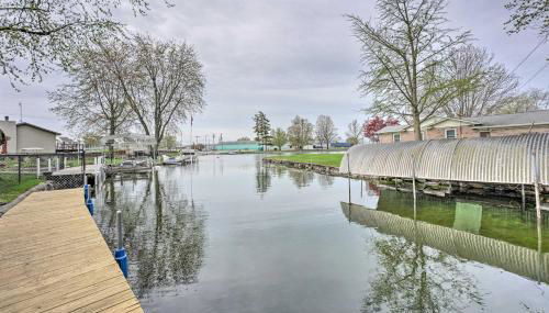 Waterfront Syracuse Home with Patio and Fire Pit! - Foto 3