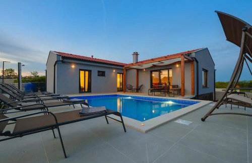 Villa Balun in Orihi - 3 bedrooms - pool - garden - sauna - Foto 40