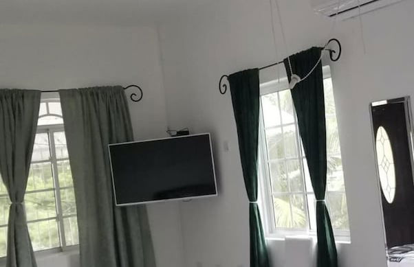 Thebreeze can Accommodate up to 30 People - Photo 2