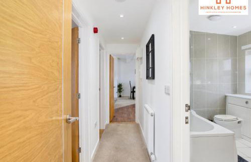 City Centre - Free Parking - HPC transport links - By Hinkley Homes Short Lets & Serviced Accommodation - Foto 66