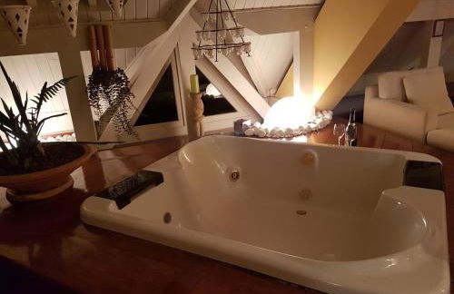 Belíssima COBERTURA no Condomínio Switzerland, o conforto que toda família merece - Foto 3