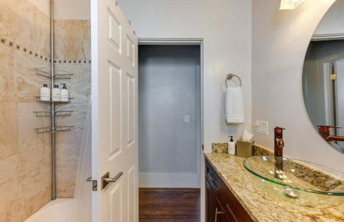 Furnished Patio and Yard Denver Bungalow! - Foto 16