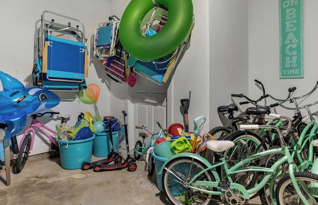 4BR Home, Private Pool, Steps From Beach, Minutes to Top Attractions - Foto 47