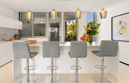 VACATION MARBELLA I Villa Finesse, Luxury Villa, Golden Mile, Swimming-pools, Sauna, Spa, Gym, Minutes from Golfs and Beaches - Foto 34