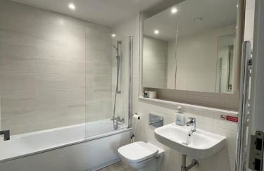 Modern 2bed Apartment in Birmingham City Centre 2 mins from Train Station with Free Parking and WiFi - Foto 32