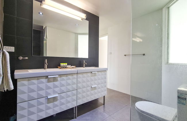 Seafront Apartment Coral Coast - Photo 25