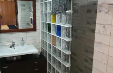 CABAÑA DE MADERA JUNTO AL LAGO LAS JARAS - Foto 44