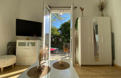 The Little Oak - tiny house with bed on mezzanine & terrace - from 1 to 4 p Disney, Paris & CDG - Foto 16