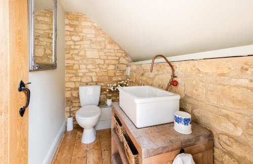 Wold House 18th century Cottage Barn - Pass the Keys - Photo 23