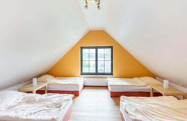 Forest Escape With Terrace - Photo 11