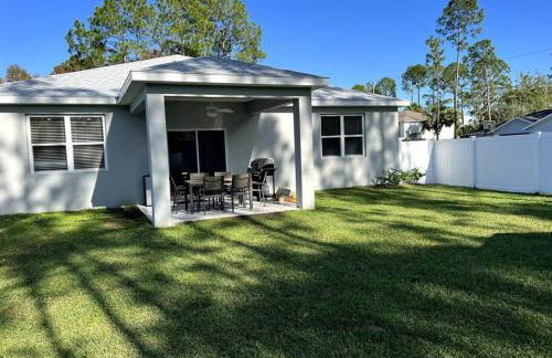 Beach Lovers New House! 10 min to beach - 6 guests - Foto 9