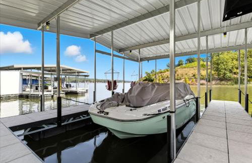 Expansive Deck, Private Dock, Boat Slip and Stunning Views - Foto 42