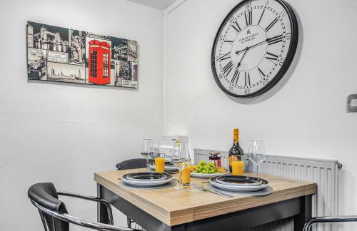 Arena Central 3 Bedrooms Free Parking, Perfect for Contractors Relocation and Professionals - Foto 14