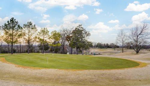 Retreat @ the Hills w/ Pets and Game Room - Foto 3