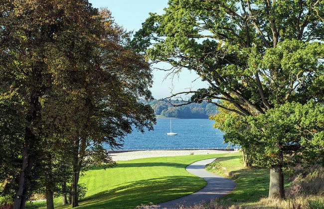 Comfortable Villa With Stove, Located in a Lake Area - Foto 23