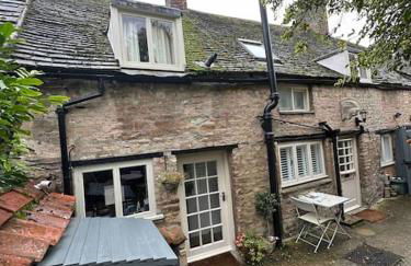 Grade II listed Cottage in Oundle with private courtyard - Foto 10