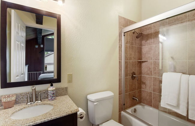 Enjoy Forest Views Retreat at Kingswood Village! - Photo 12