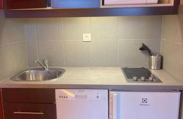 STUDIO PRADO PLAGE PISCINE TERRASSE - Foto 11