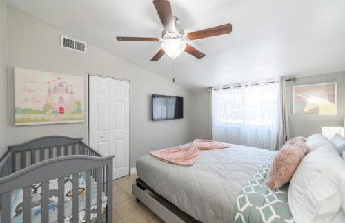 Disneyland Dream Villa 5 BR 3 BA Arcade Games - Foto 23