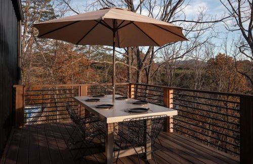 Heated Hydro Pool -Spa - Plunge - Luxe AVL Retreat - Foto 5