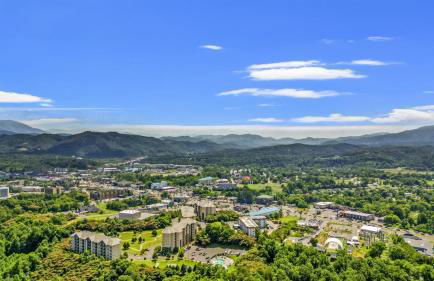 Smoky Mountain View Condo- Hot Tub, Indoor Pool, Walking Path, Playground - Foto 44