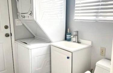 Coastal Charm · Modern Comfort · Ocean View! - Foto 6