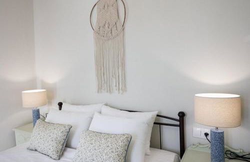 Sunny yard apartments - Photo 7