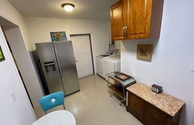 Rim Canal 'yellow House' With Canal Views & Boat Dock 1 Bedroom Cottage by RedAwning - Foto 11