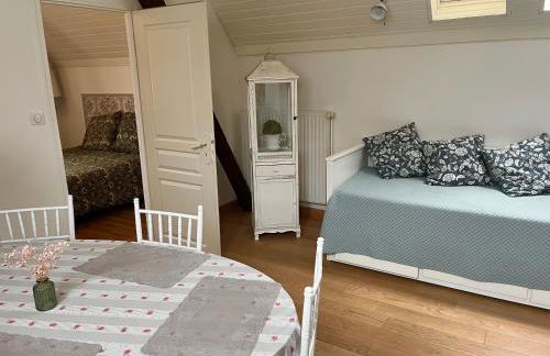 Dans Maison privée Appartement de charme, 70m2 avec pergola Et jardin à 15min centre de Strasbourg Chez Regine - Foto 15