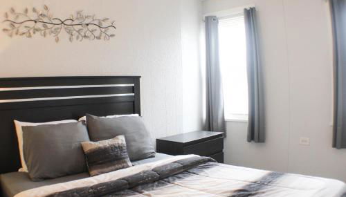 2BR - Parking - 5 Min to North Shore! - Foto 4