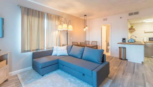 Deluxe Studio w/ Lakeview - free parking/pool - Foto 2