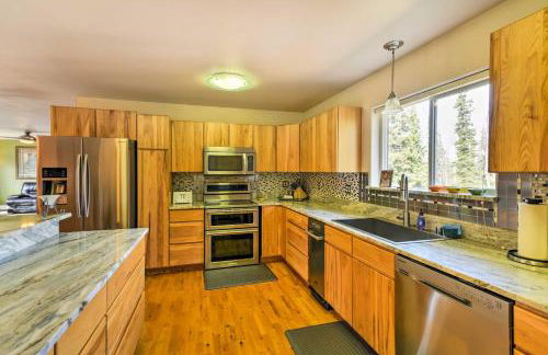 Hillside Anchorage Home by Hiking and Biking Trails! - Foto 6