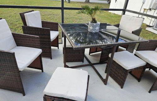 Discover the Deep Blue with Finding Nemo House - Foto 33