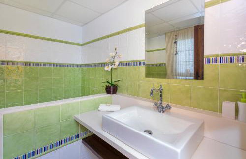 Villa near ibiza Town Sleeps 14 - Foto 34