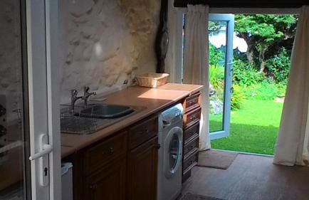 Apartment in the village of Moelfre - Photo 4