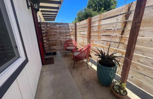 Urban Luxe Retreat l King Bed l Kitchenette - Photo 7