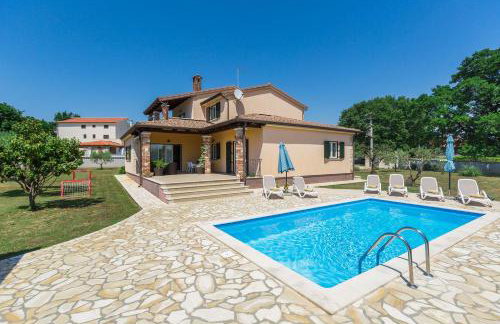Traumhafte Villa mit Privatpool, Tischtennis, Babybett, Hundefreundlich - Photo 7