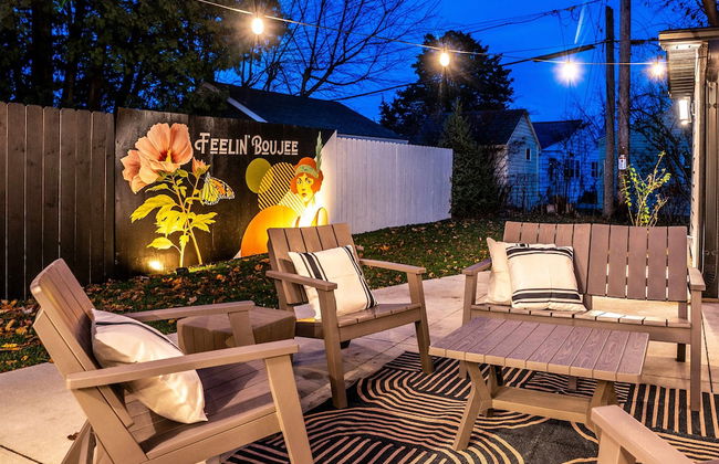 Gatsby Theme Near Downtown w Game Room, EV Charger - Foto 22