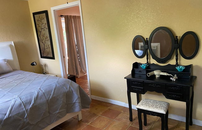 Treehouse Apartment Rentals - Foto 6