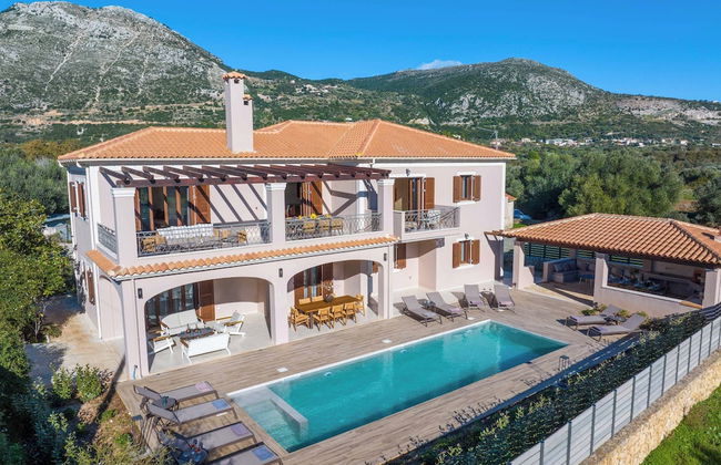 Classic Villa - Photo 20