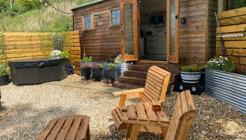 Cosy Shepherds Hut, heating, Hot Tub, WiFi and magnificent view - Foto 1