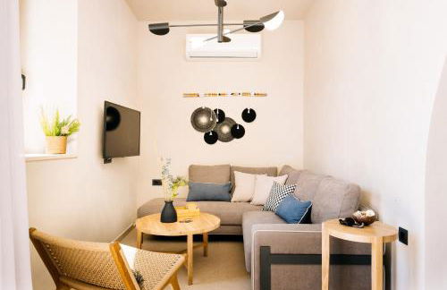 Mirthea Suites - Photo 56