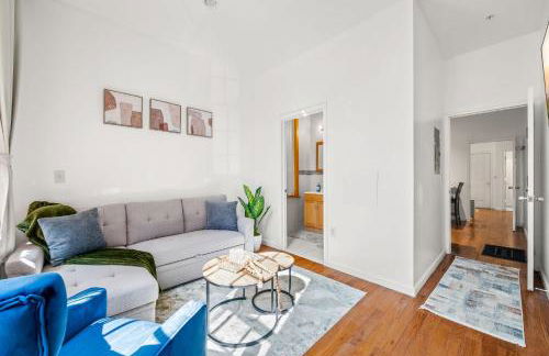 Charming Home In Heart of City With King Size Bed! - Foto 3