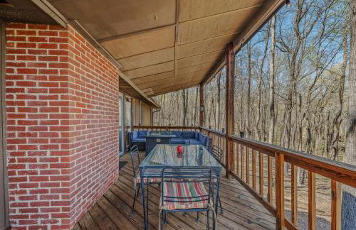Ma-ple Haven --Wifi, Fireplace, Deck, Fire Pit, Family Friendly, Game Room, Pool Access - Foto 8