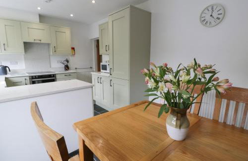 Cottage on the Green - Photo 9