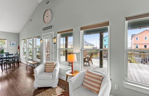 Sand Dollar Beachside 3BR Retreat, Ocean Views, Firepit & Pet Friendly - Foto 13