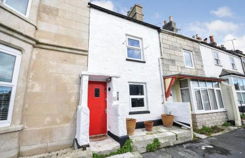 Duke’s Cottage - Photo 1