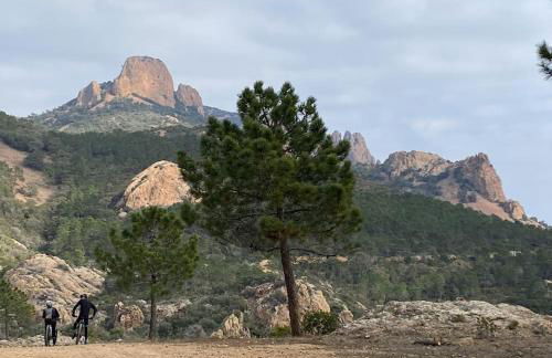 St Raphaël piscine wifi, commerces et mer à pieds - Foto 15